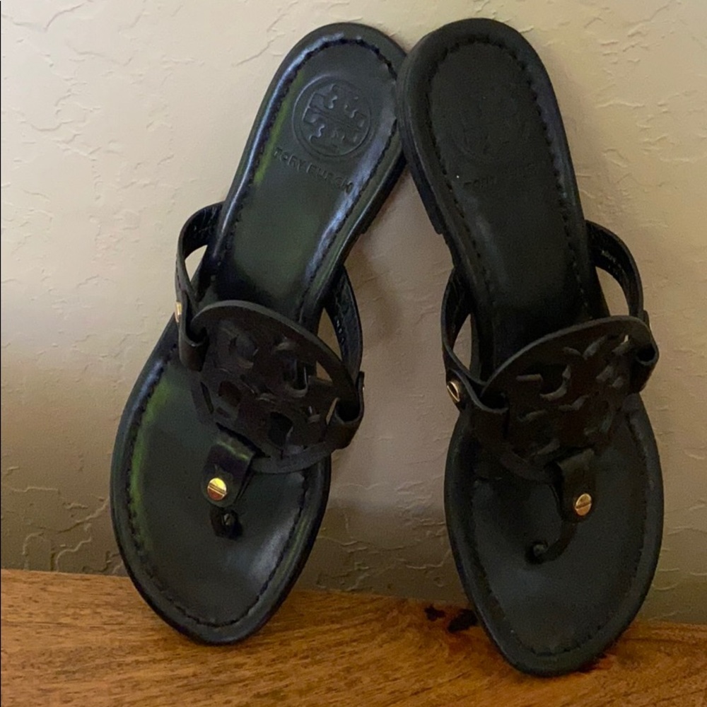 🖤 Tori Burch Miller Sandal Size 6🌸